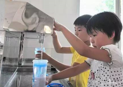 中小學(xué)直飲水設備全覆蓋