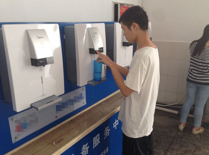 中小學(xué)直飲水設備